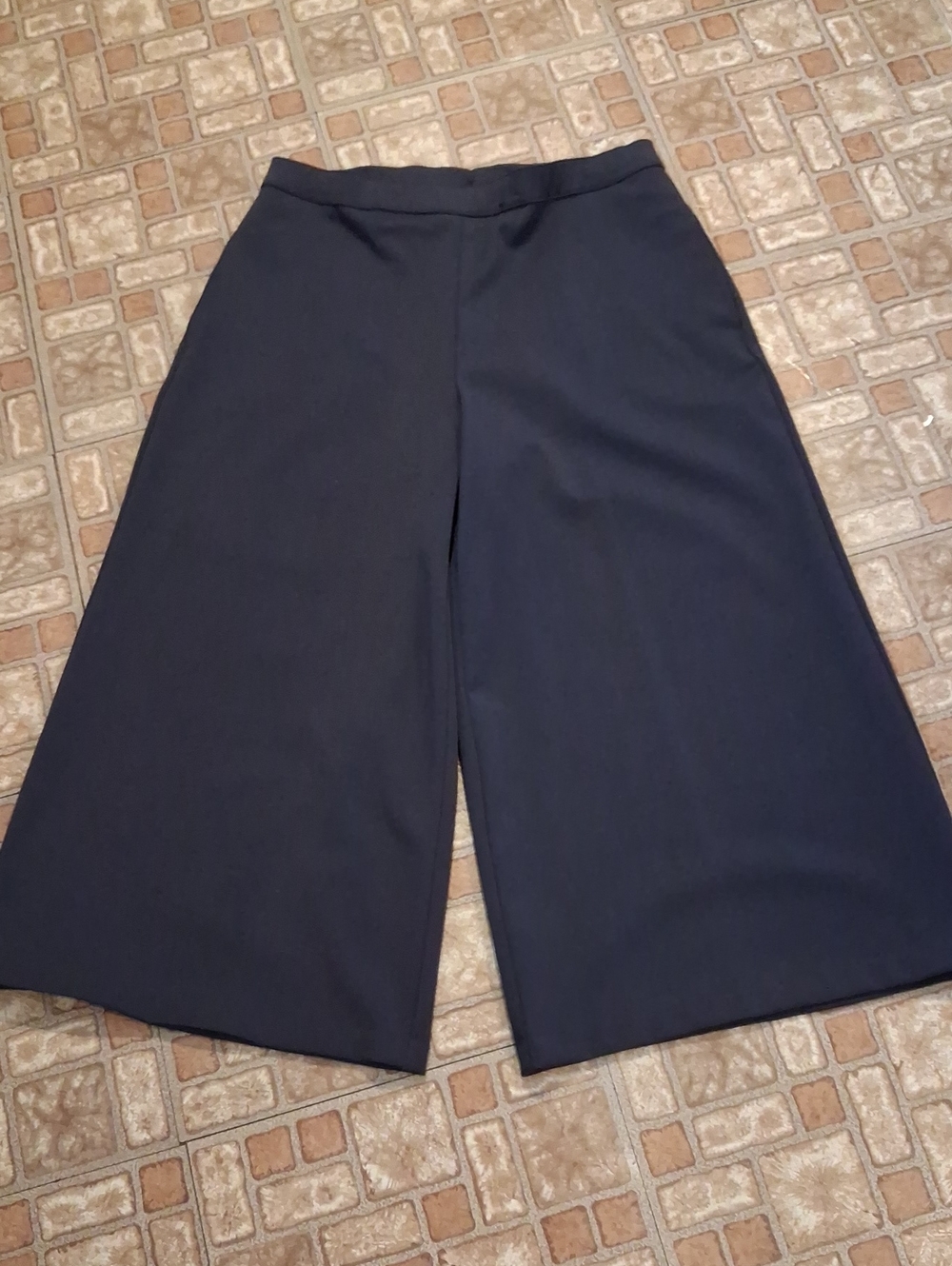 Vintage Wide-Leg Culotte Pants in Black Size 10 Side Pockets